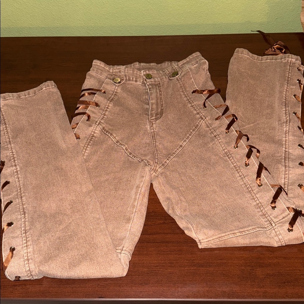 khaki Lace-Up Pants - Picture 4 of 7